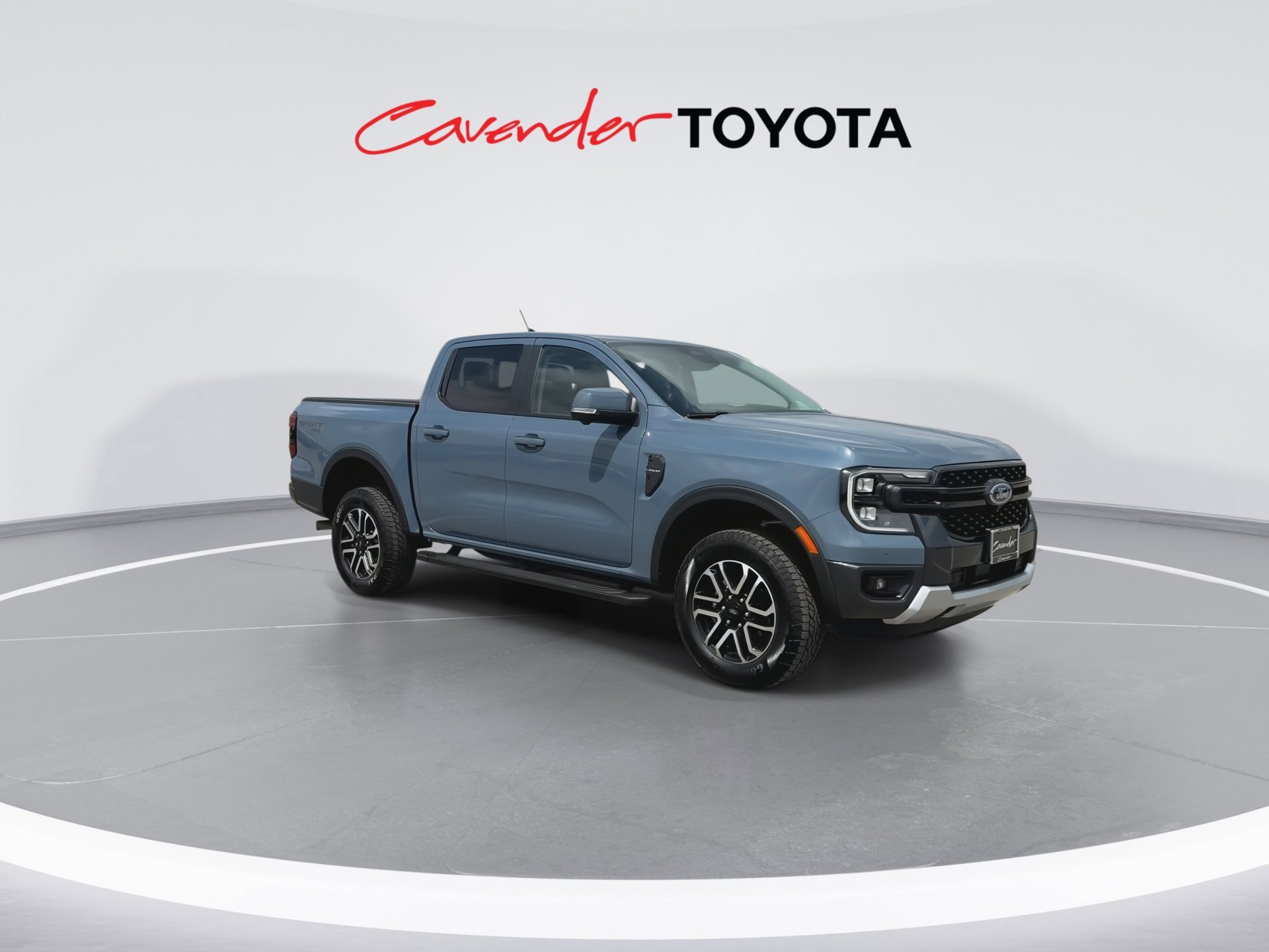 Used 2025 Ford Ranger Lariat w/ Trailer Tow Package AWD/4WD image 2
