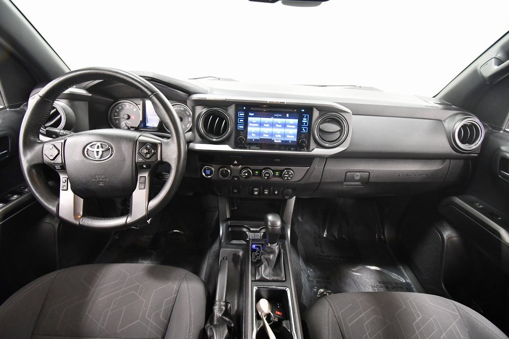 Used 2019 Toyota Tacoma TRD Off-Road image 3
