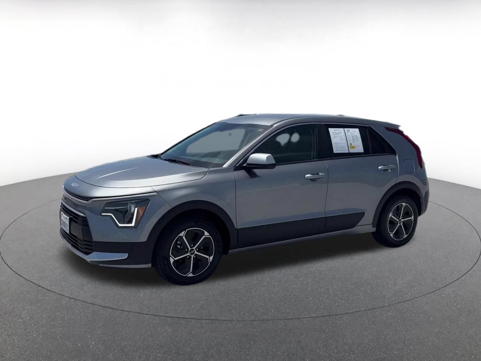 Used 2026 Kia Niro LX FWD image 8