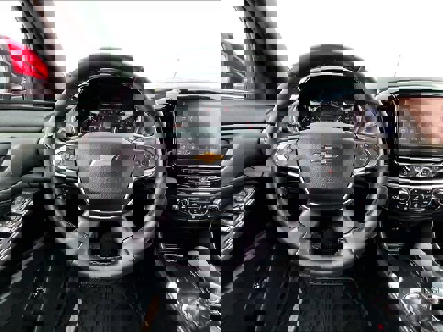 Used 2023 Chevrolet Traverse LT image 18