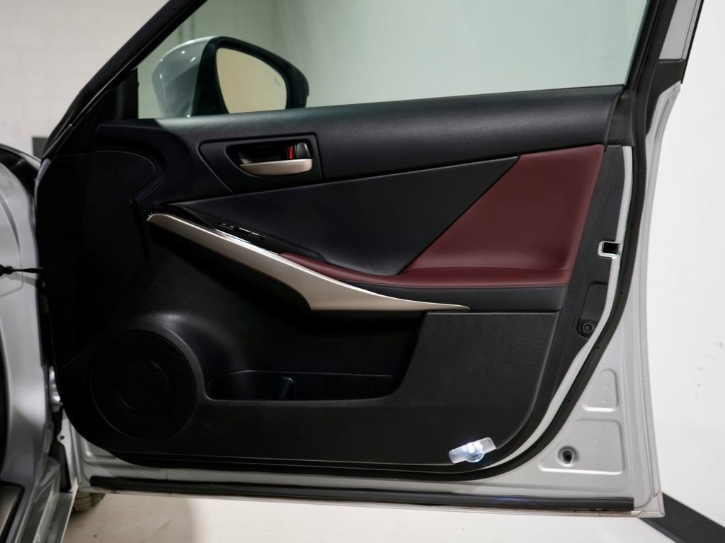 Used 2018 Lexus IS 300 300 w/ Comfort Package image 27