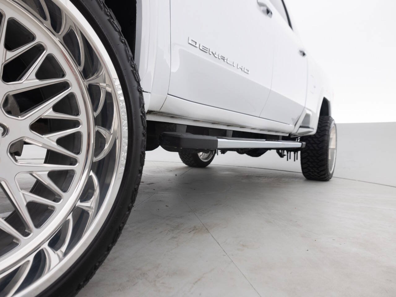 Used 2020 GMC Sierra 2500 Denali w/ Denali Ultimate Package AWD/4WD image 24