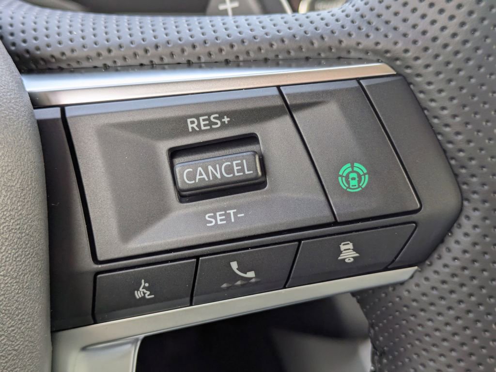 New 2025 Mitsubishi Outlander SEL image 28