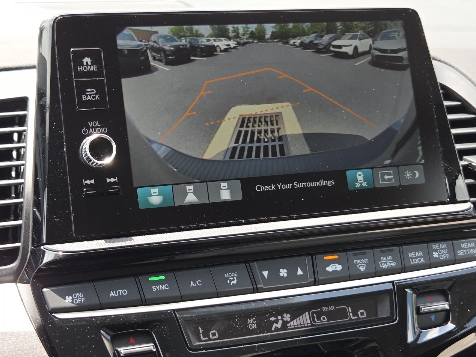 New 2026 Honda Odyssey Touring image 13