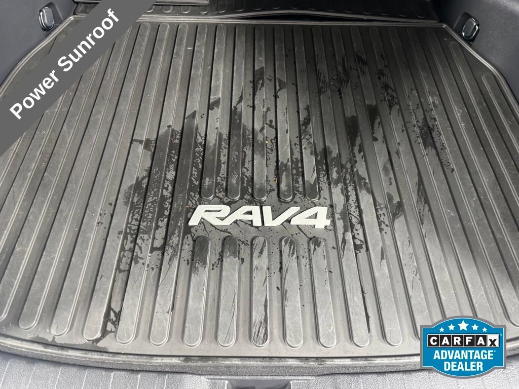 Used 2019 Toyota RAV4 XLE w/ Convenience Package AWD/4WD image 24
