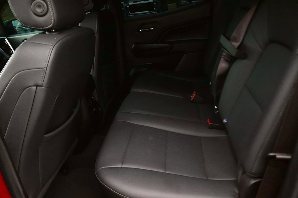 Used 2024 GMC Canyon Elevation w/ Elevation Premium Package RWD image 14