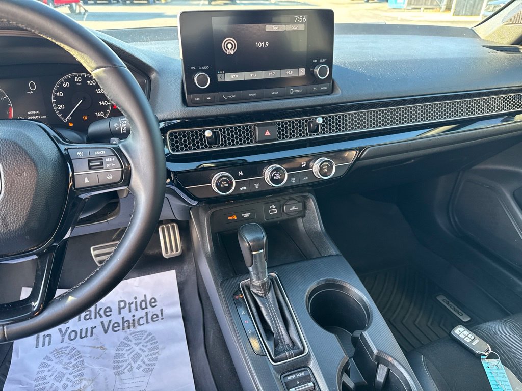 Used 2023 Honda Civic Sport image 19