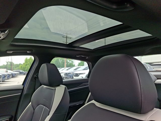Used 2025 Kia K5 GT-Line w/ GT-Line Premium Package FWD image 19