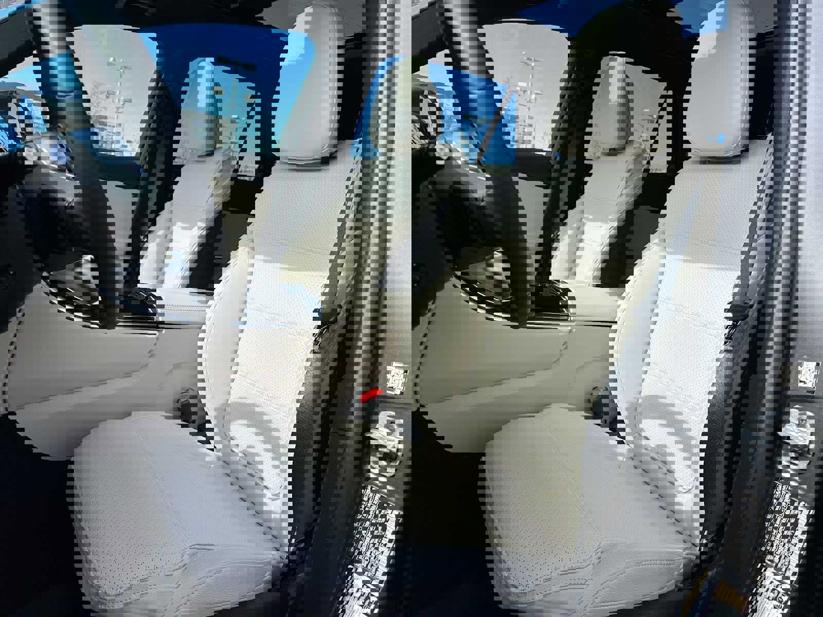 Used 2026 Mercedes-Benz GLC 350e 4MATIC image 21