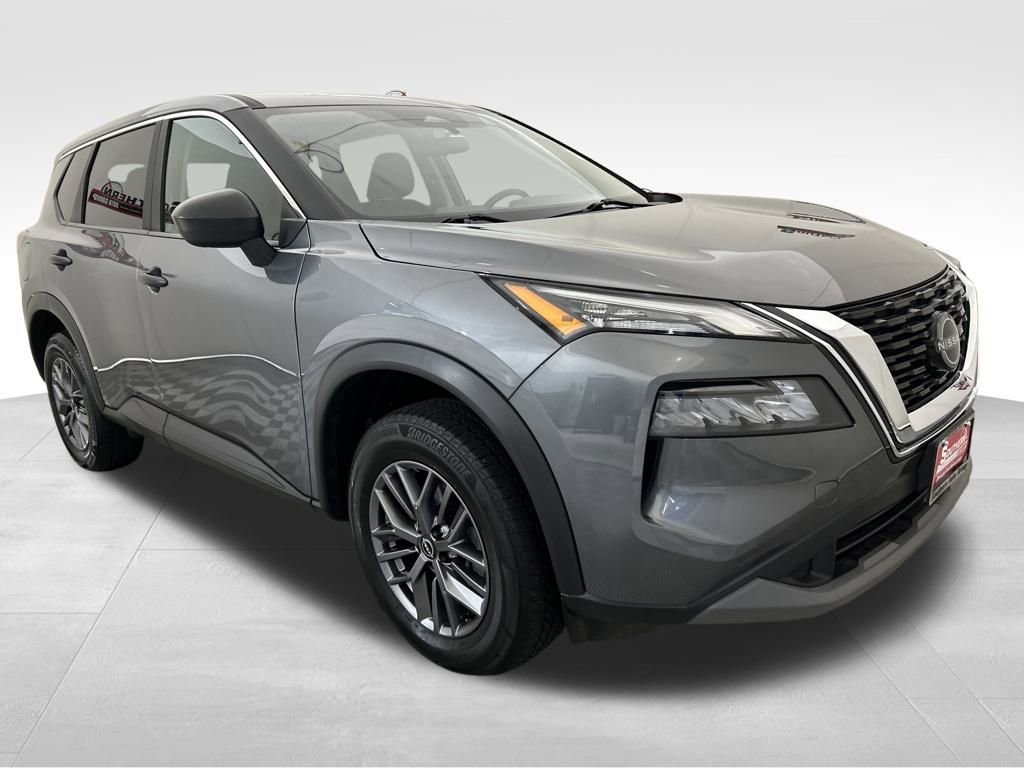 Used 2023 Nissan Rogue S image 8