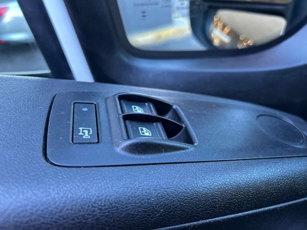 Used 2023 RAM ProMaster 2500 image 21