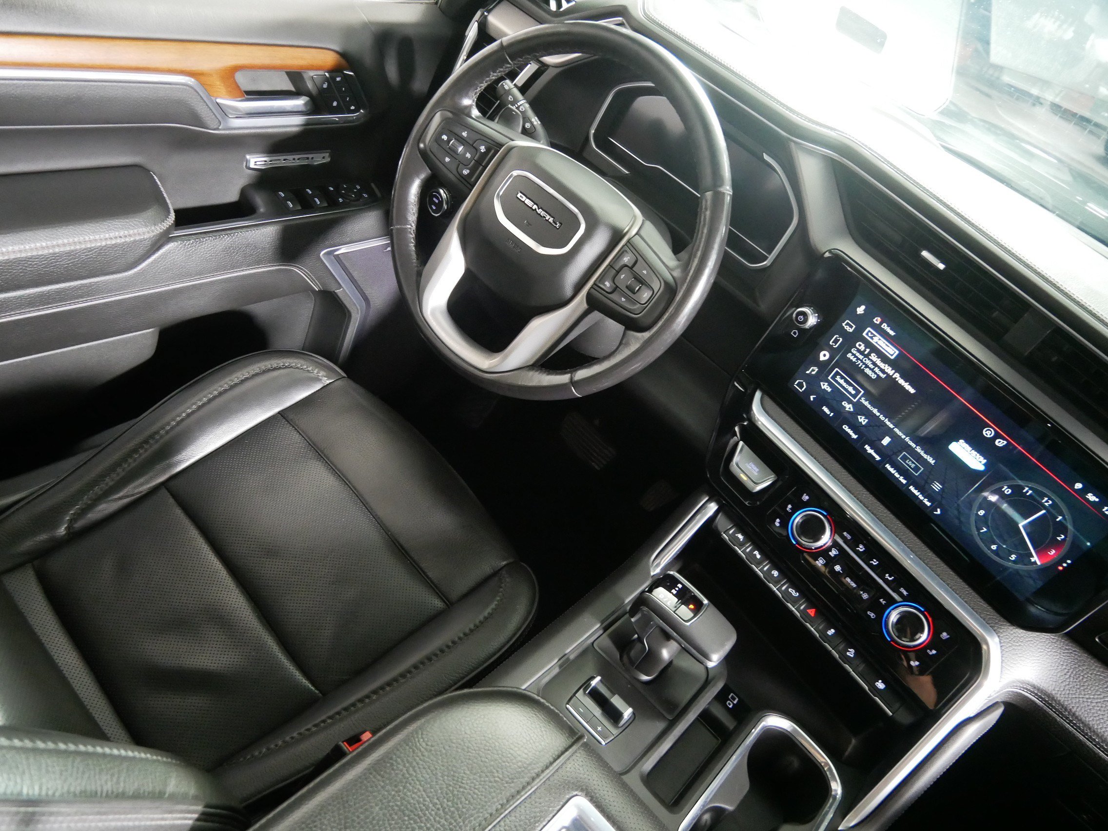 Used 2022 GMC Sierra 1500 Denali AWD/4WD image 9