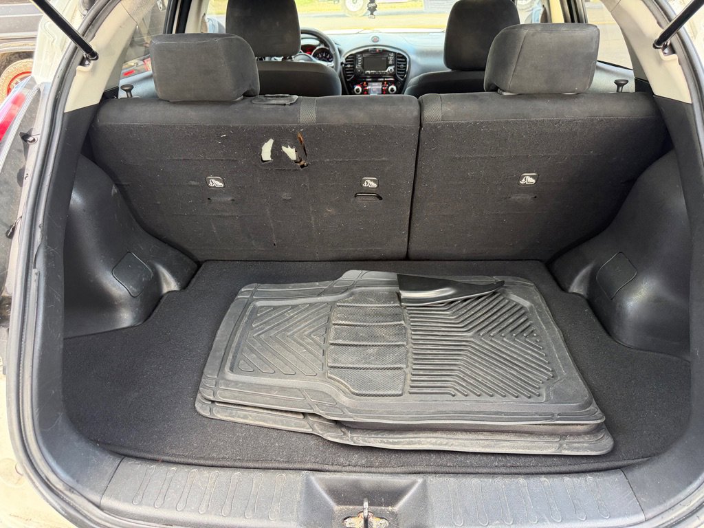 Used 2016 Nissan Juke SV FWD image 23