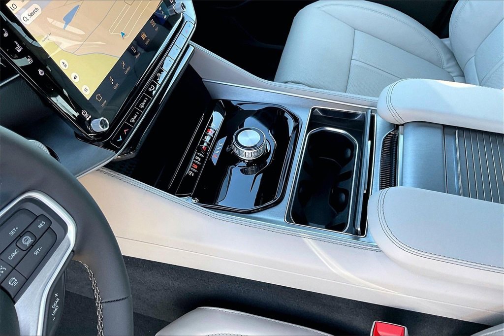 New 2026 Jeep Grand Wagoneer 2WD image 8