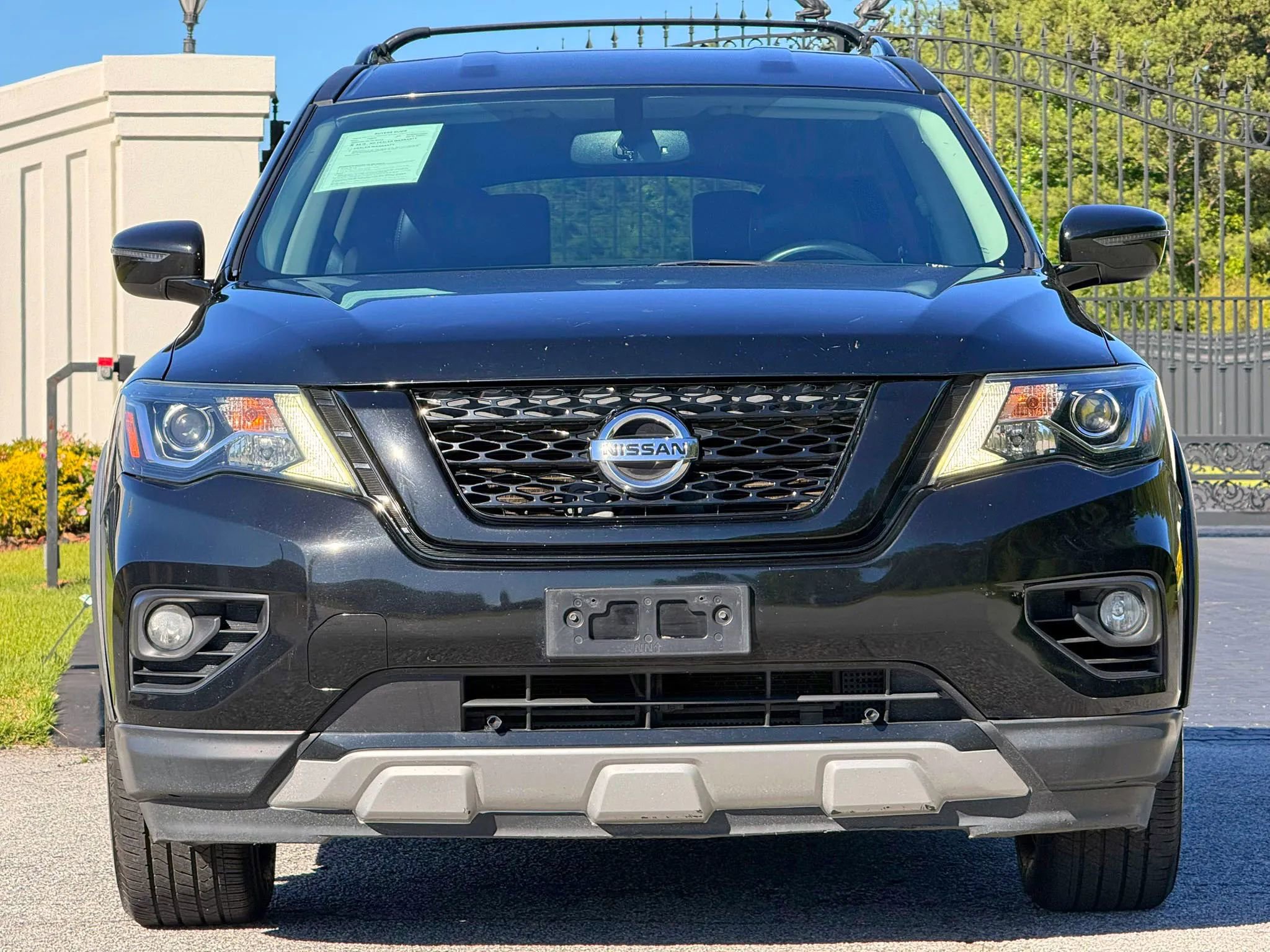 Used 2019 Nissan Pathfinder SV w/ Rock Creek Edition FWD image 3