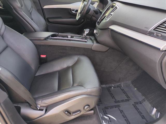 Used 2021 Volvo XC90 T5 Momentum w/ Protection Package Premier image 22