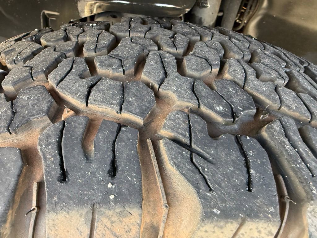 Used 2021 Jeep Gladiator Willys image 26