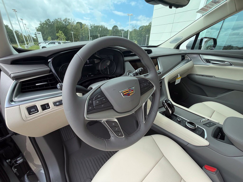New 2026 Cadillac XT5 Premium Luxury w/ Driver Assist Package FWD image 15