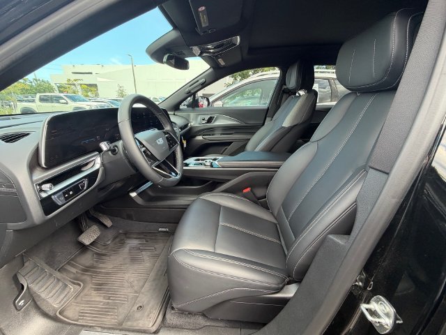 Used 2024 Cadillac Lyriq Tech w/ Driver Assist Package AWD/4WD image 10