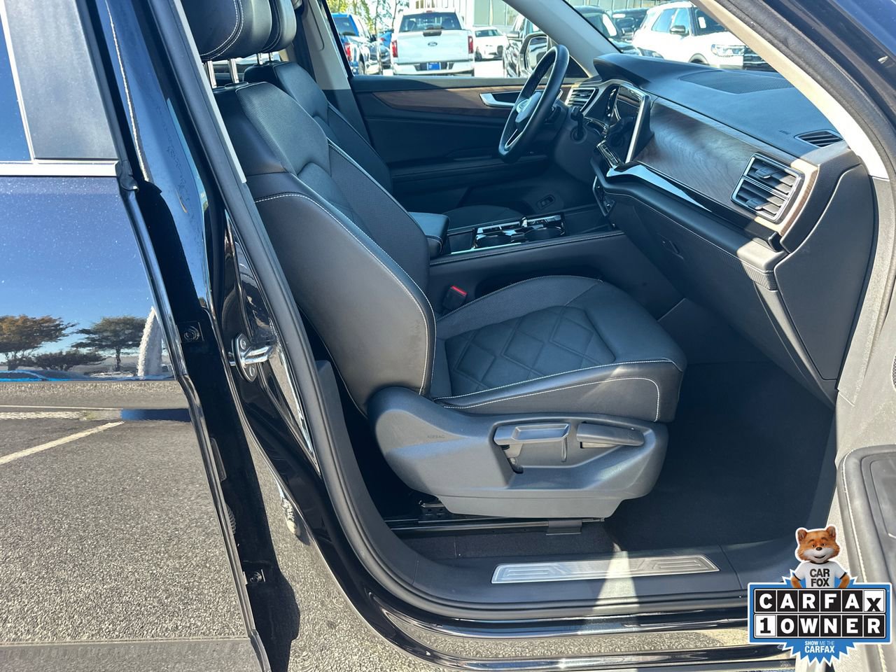 Used 2024 Volkswagen Atlas SE image 13