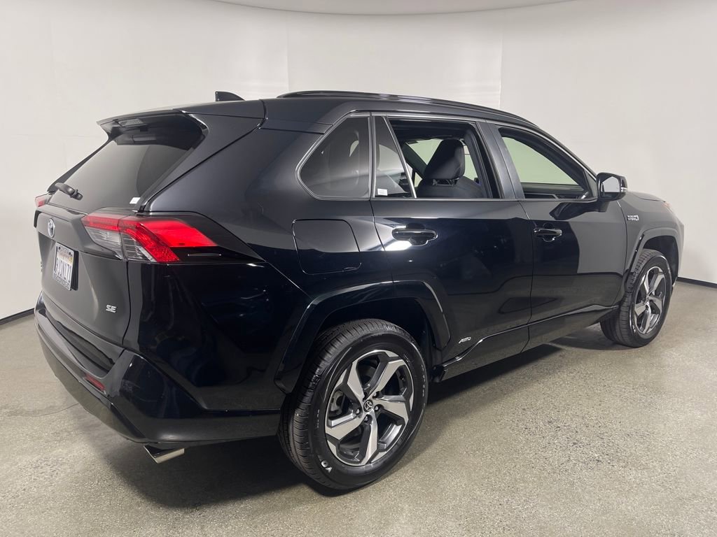 Certified 2023 Toyota RAV4 SE image 3