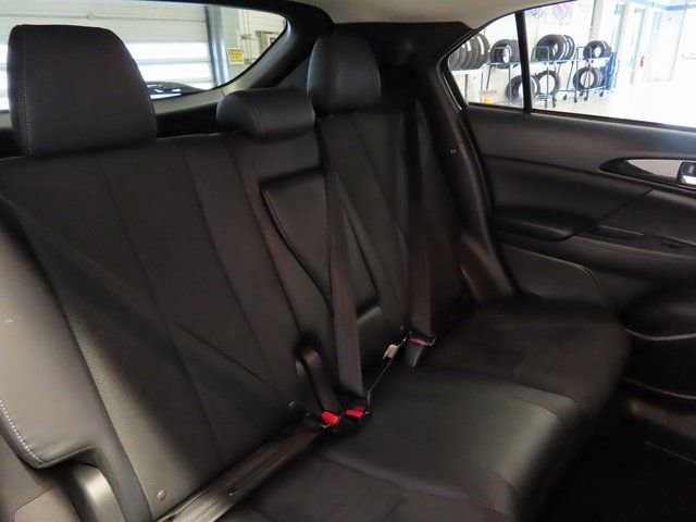 Used 2024 Mitsubishi Eclipse Cross SE image 30