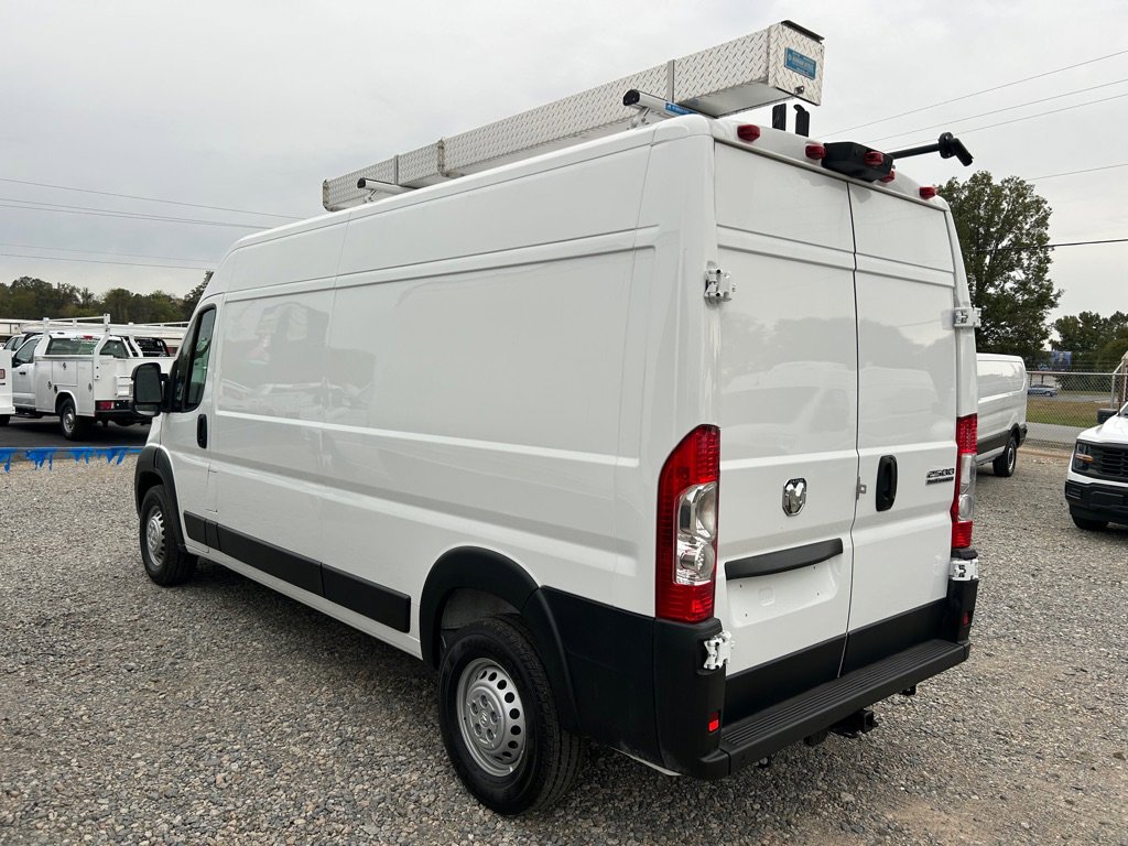 Used 2025 RAM ProMaster 2500 w/ Safety Group image 4