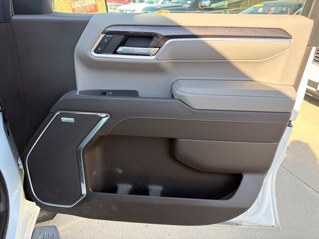 Used 2022 Chevrolet Silverado 1500 LTZ AWD/4WD image 43