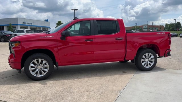Used 2022 Chevrolet Silverado 1500 Custom AWD/4WD image 6