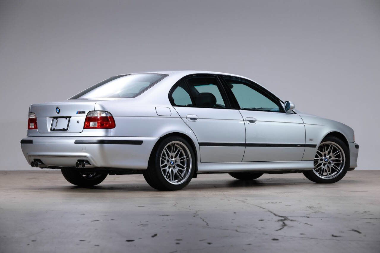 Used 2002 BMW M5 image 7