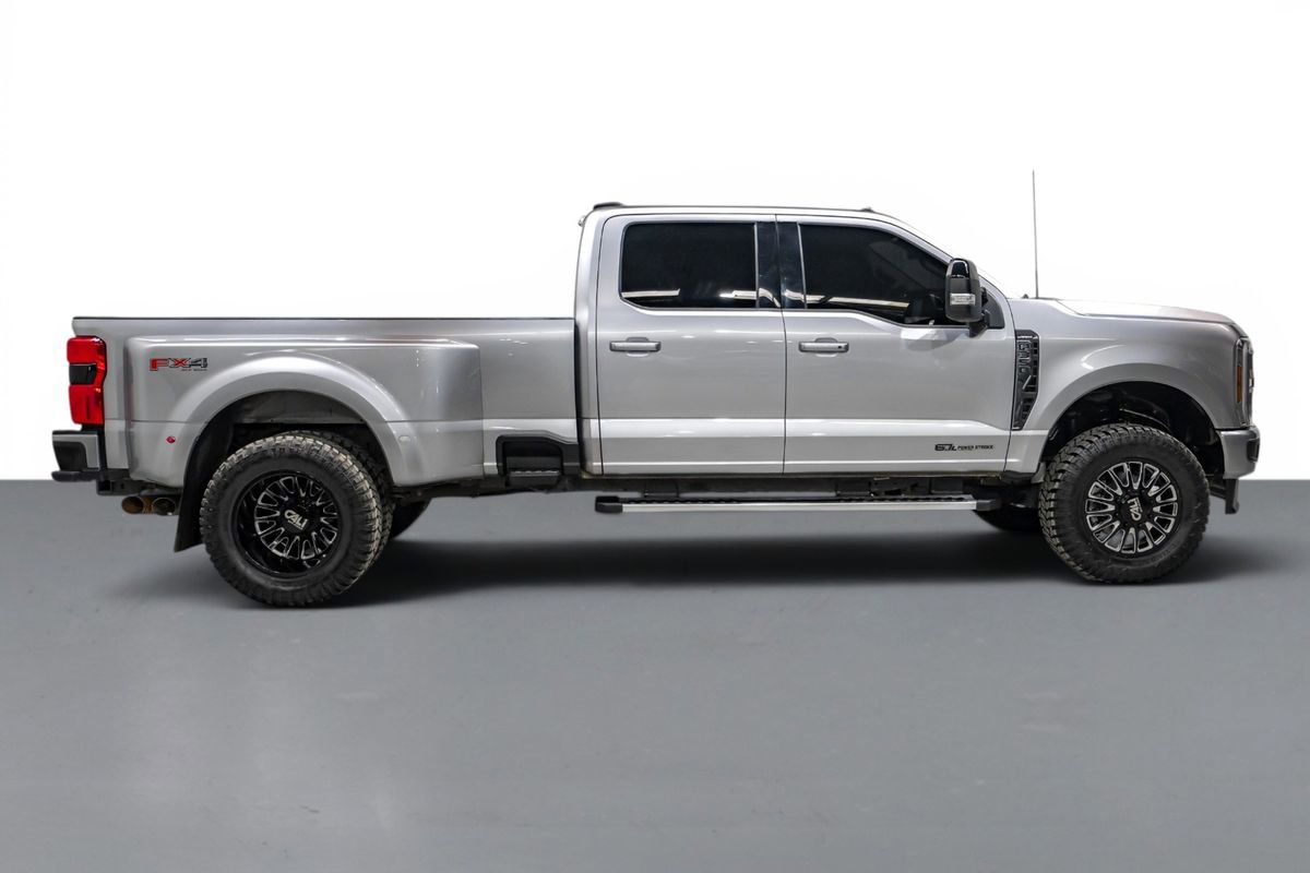 Used 2024 Ford F350 Lariat AWD/4WD image 5