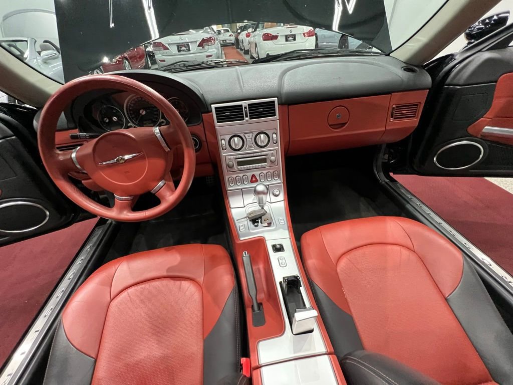 Used 2006 Chrysler Crossfire Limited image 28