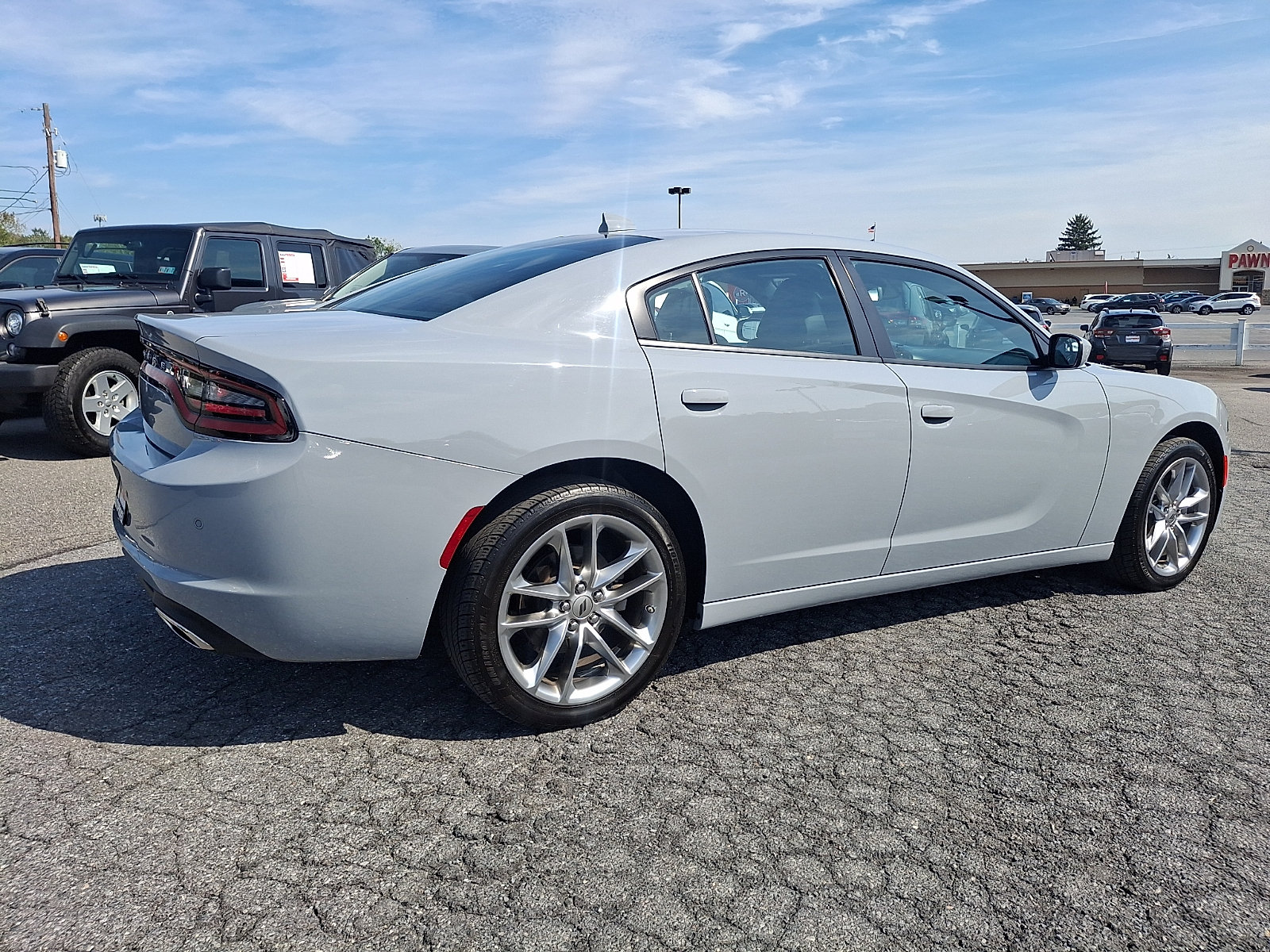 Used 2022 Dodge Charger SXT w/ Plus Group AWD/4WD image 6
