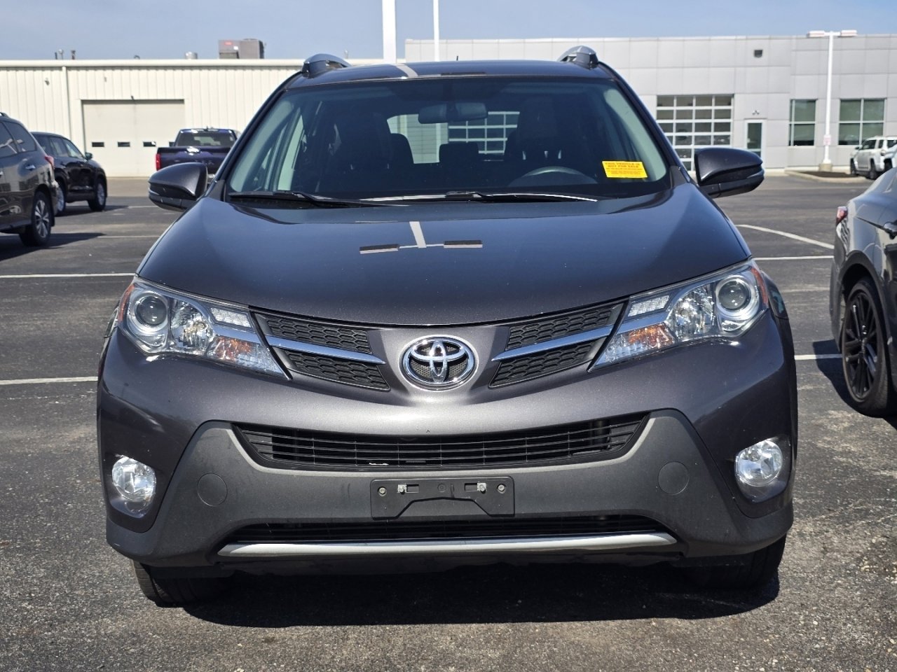 Used 2014 Toyota RAV4 XLE AWD/4WD image 2