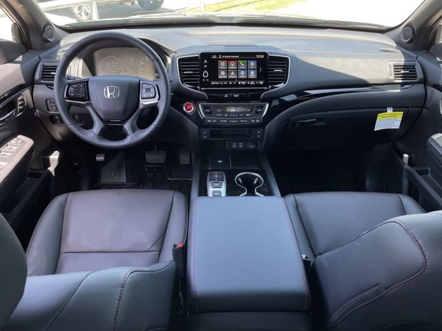 Used 2025 Honda Ridgeline Black Edition image 9