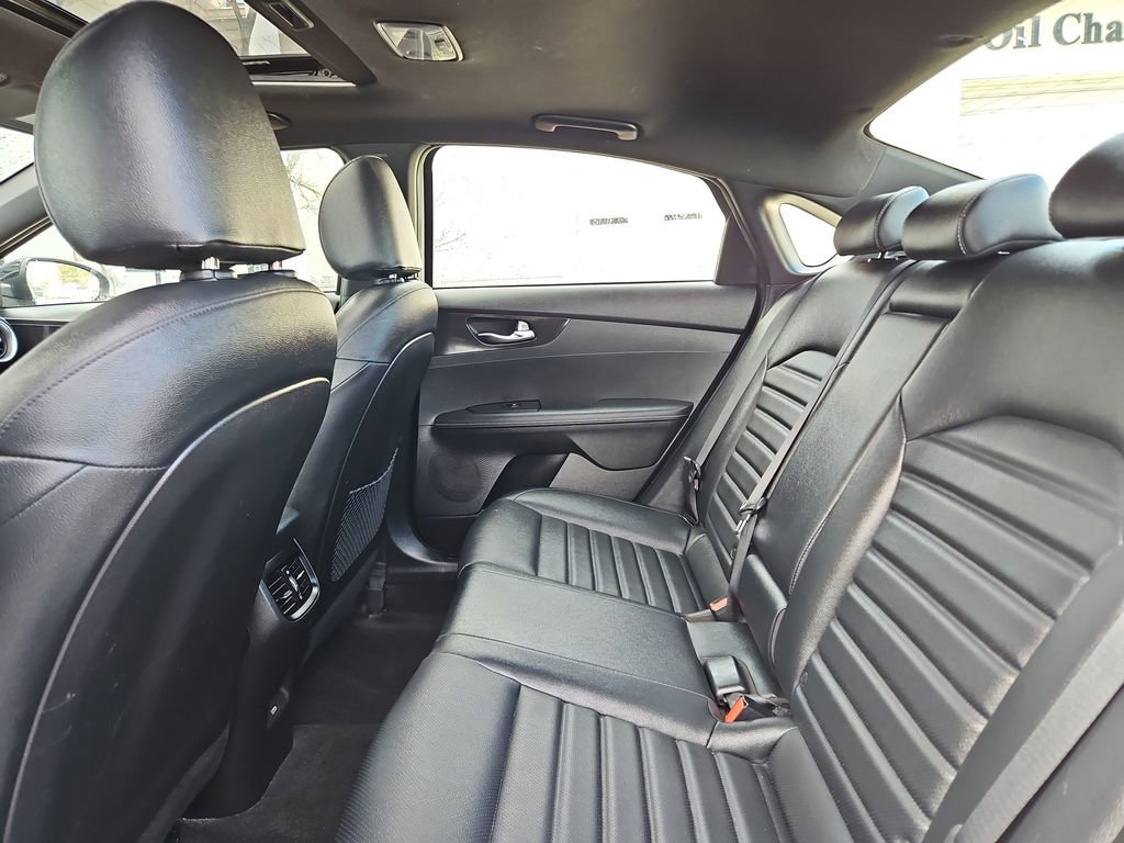 Used 2024 Kia Forte GT-Line w/ GT-Line Premium Package image 29