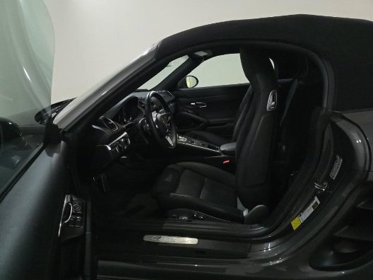 Used 2022 Porsche 718 Boxster S w/ Premium Package image 4