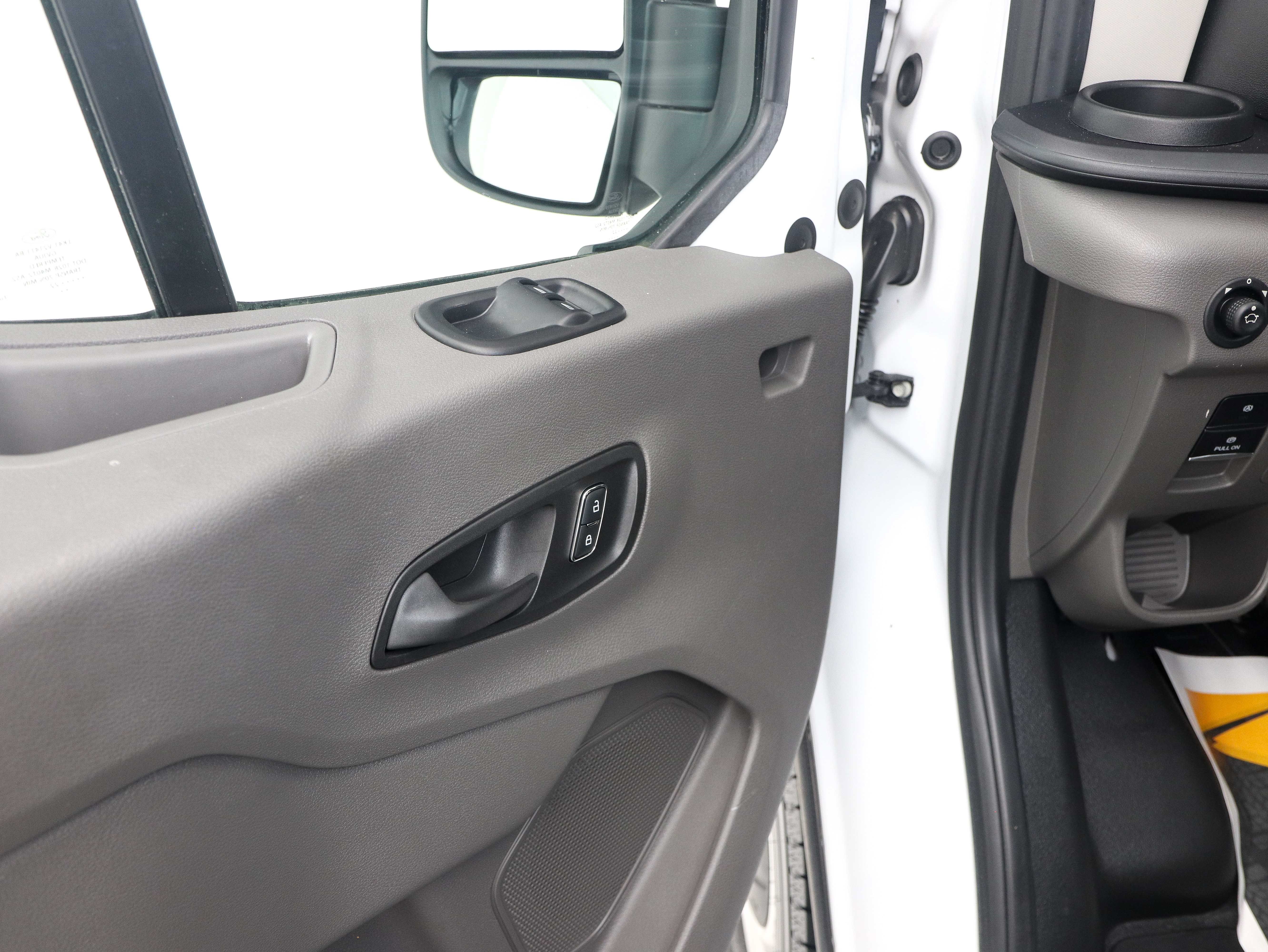 Used 2022 Ford Transit 250 Medium Roof RWD image 19