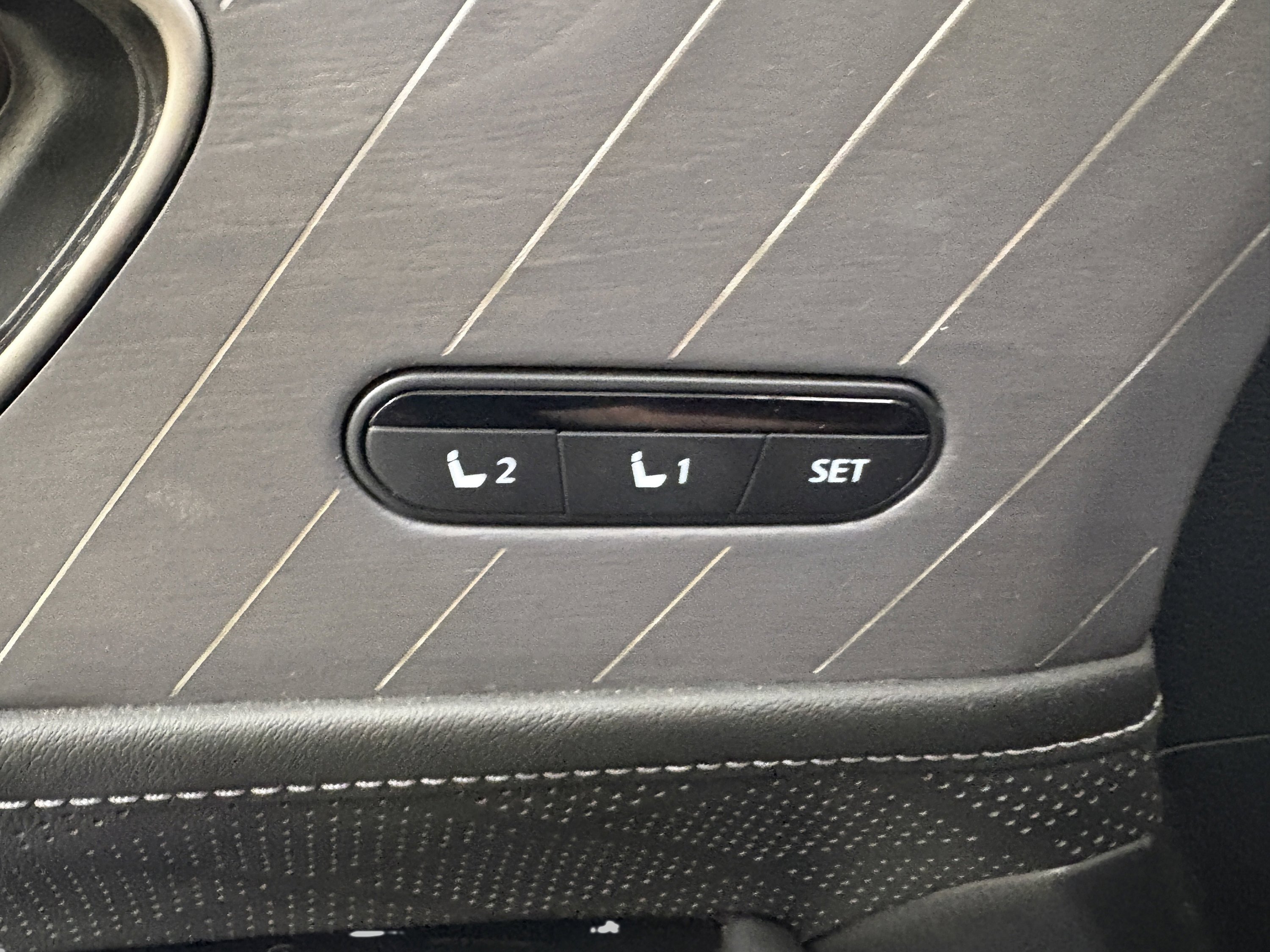 Used 2025 INFINITI QX80 Autograph image 24