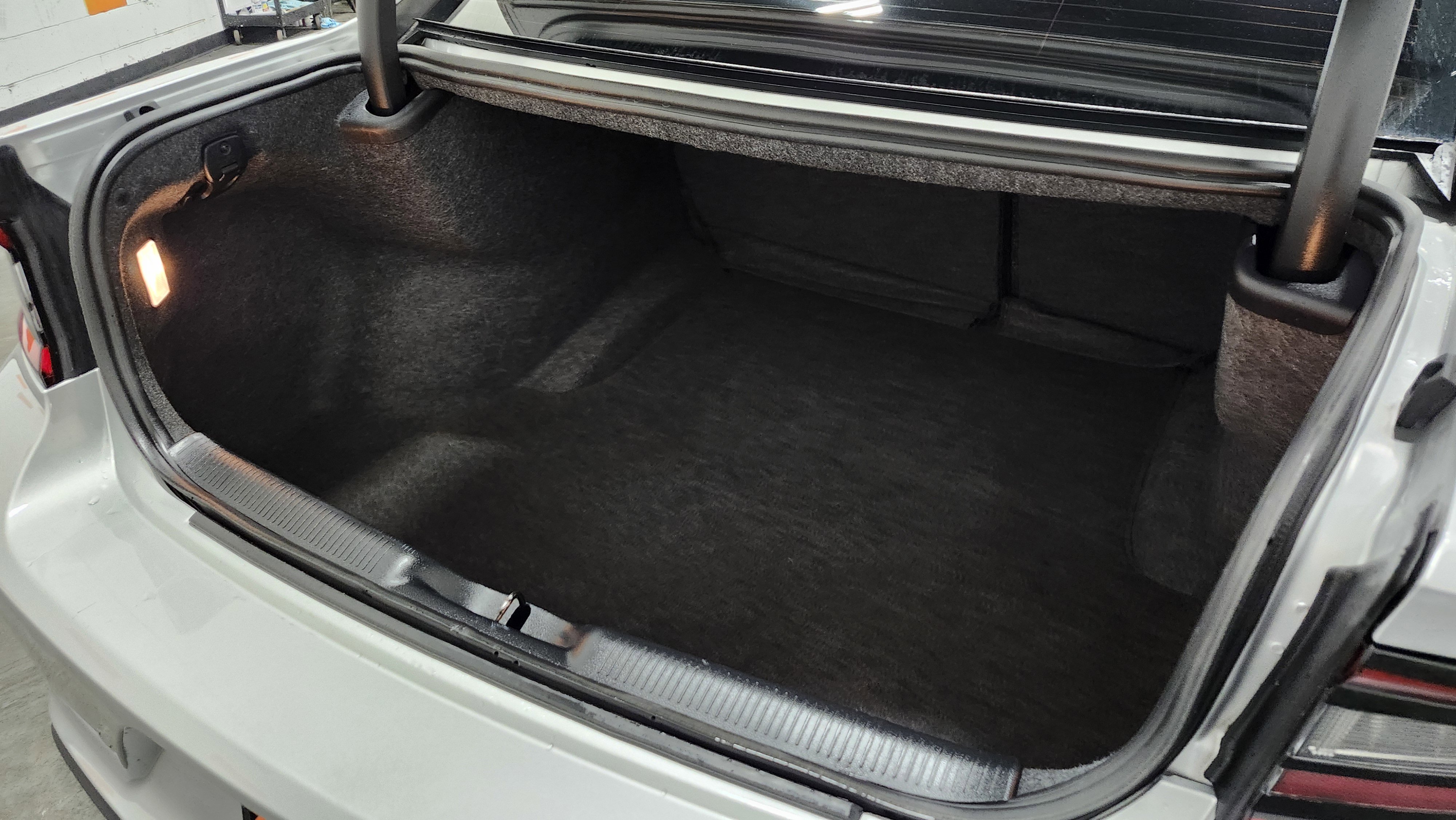 Used 2022 Dodge Charger R/T image 23