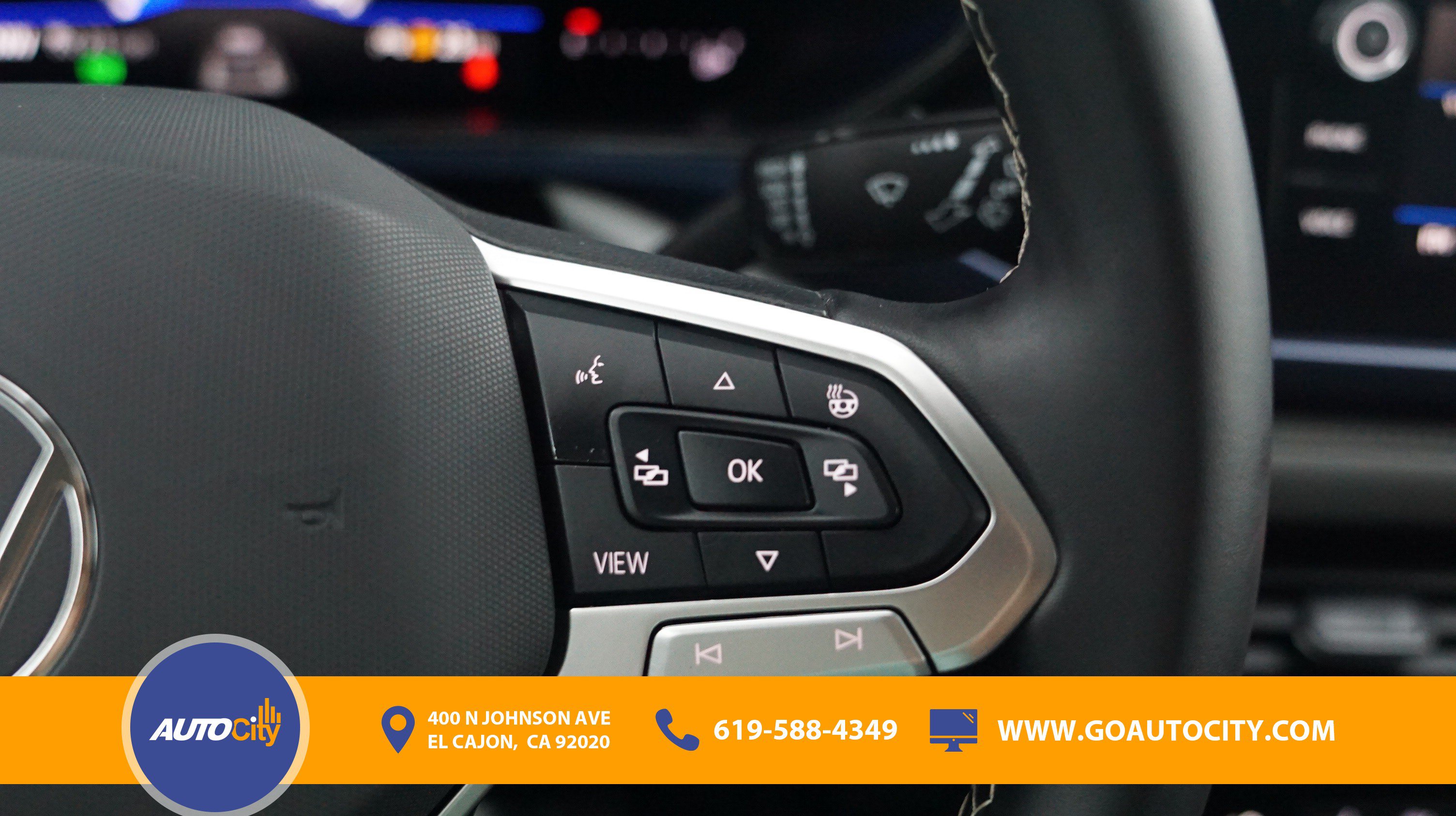 Used 2024 Volkswagen Taos SE FWD image 17