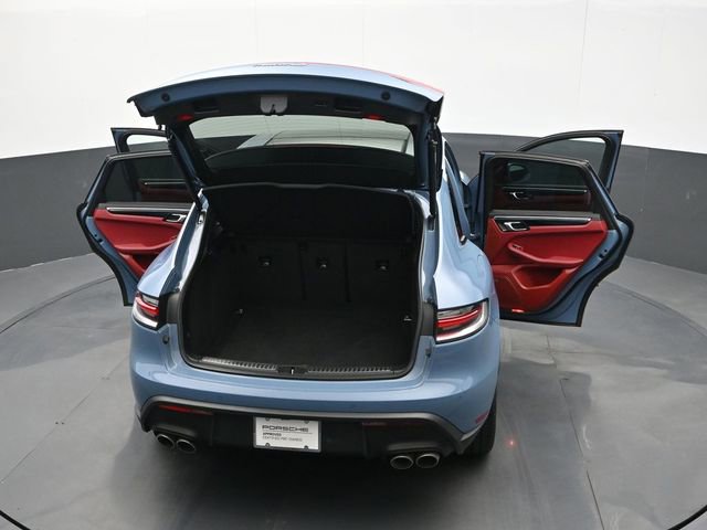 Certified 2022 Porsche Macan S AWD/4WD image 28