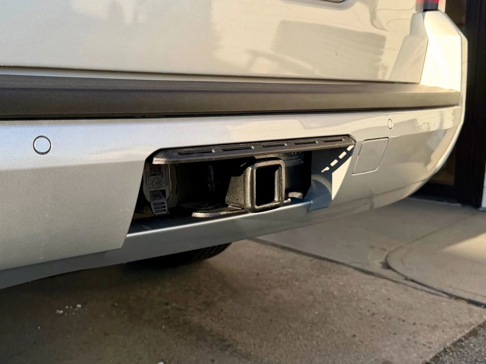 Used 2018 Chevrolet Suburban LT image 7