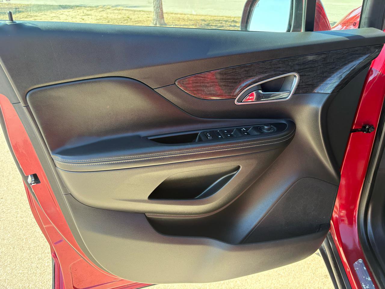 Used 2014 Buick Encore Leather FWD image 35