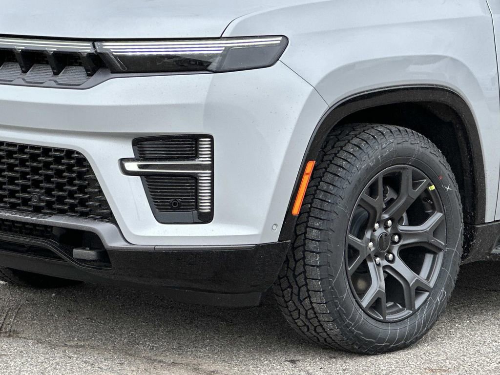 New 2026 Jeep Grand Wagoneer 4WD image 7