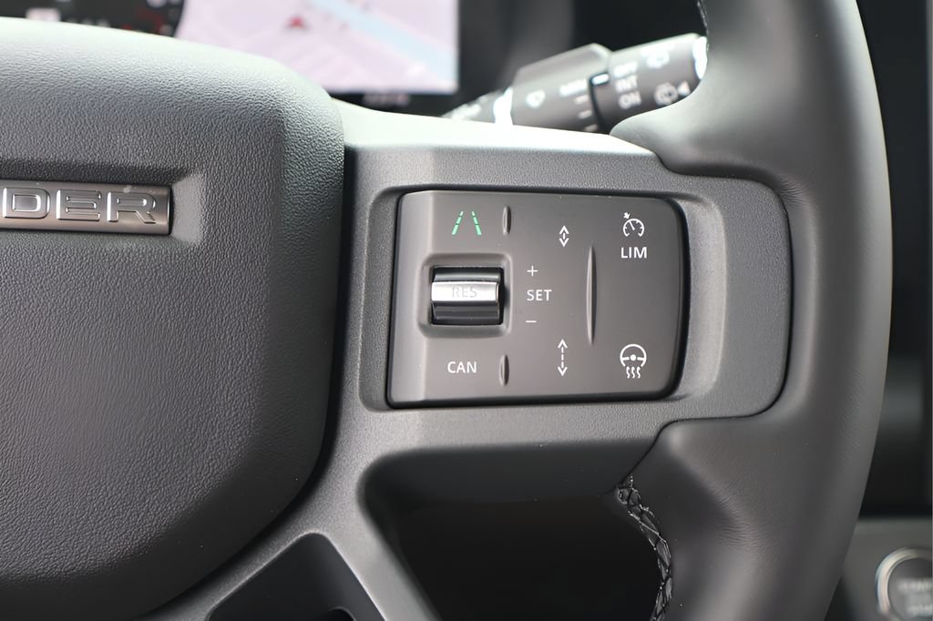 New 2026 Land Rover Defender 90 X-Dynamic SE AWD/4WD image 16