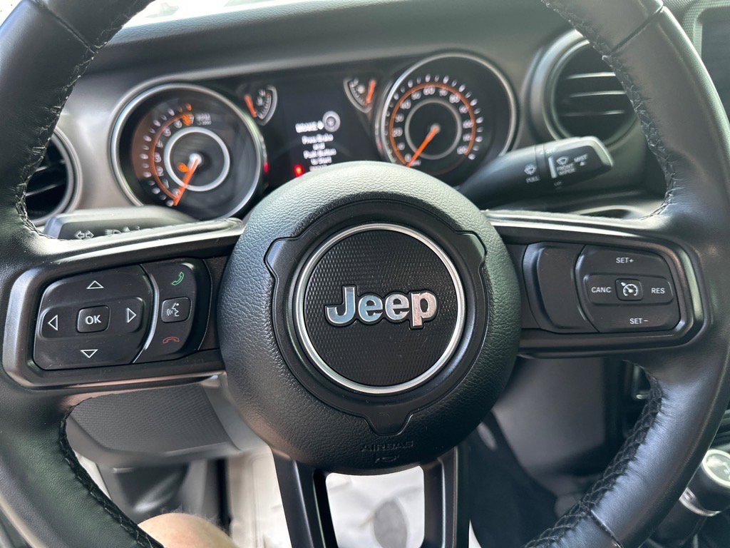 Used 2022 Jeep Gladiator Willys image 24