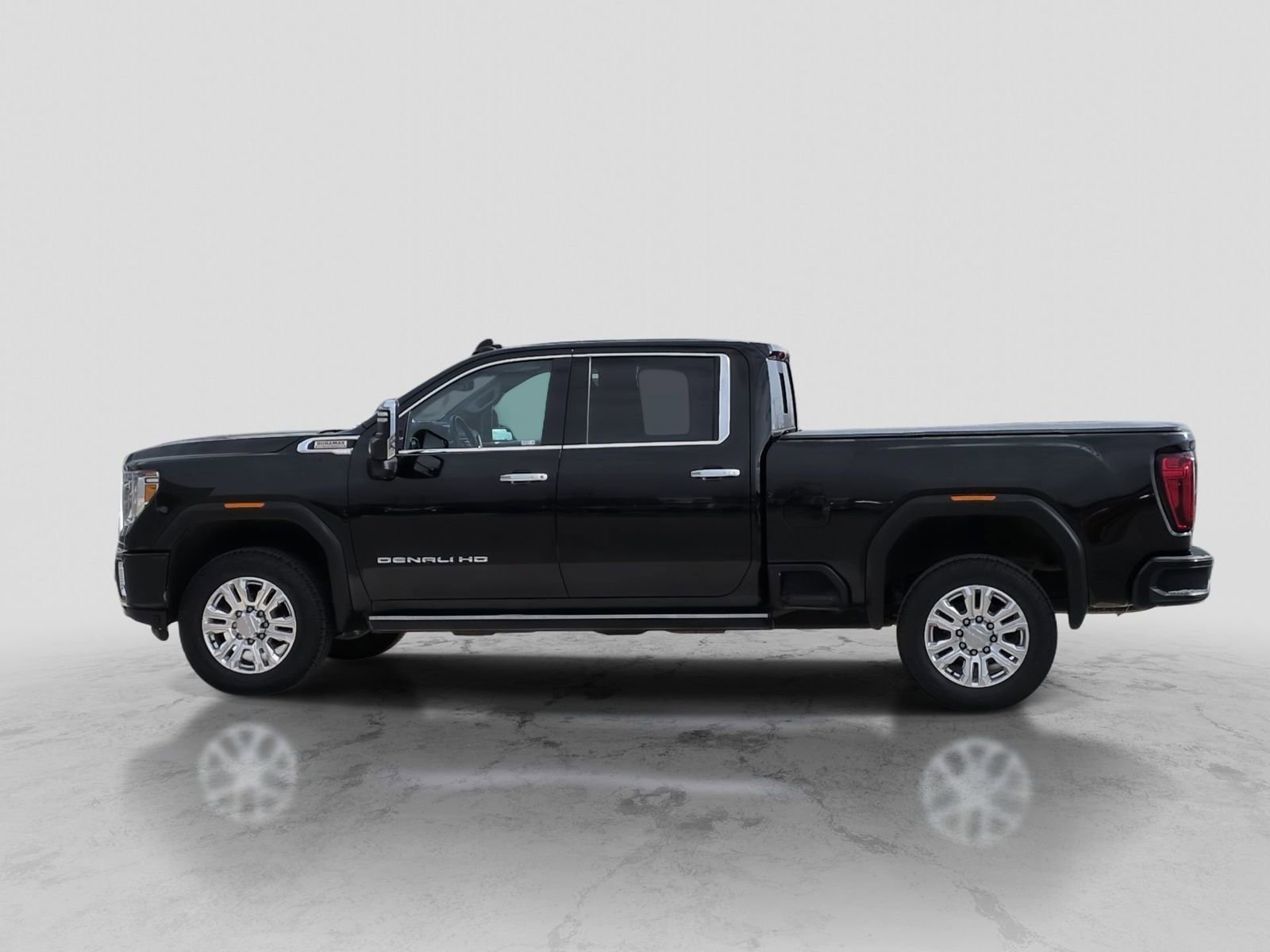 Used 2023 GMC Sierra 2500 Denali image 3