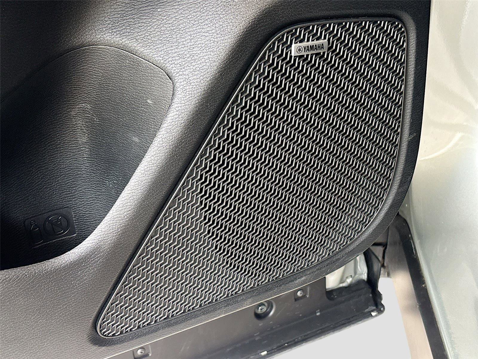 Used 2025 Mitsubishi Outlander SE FWD image 19