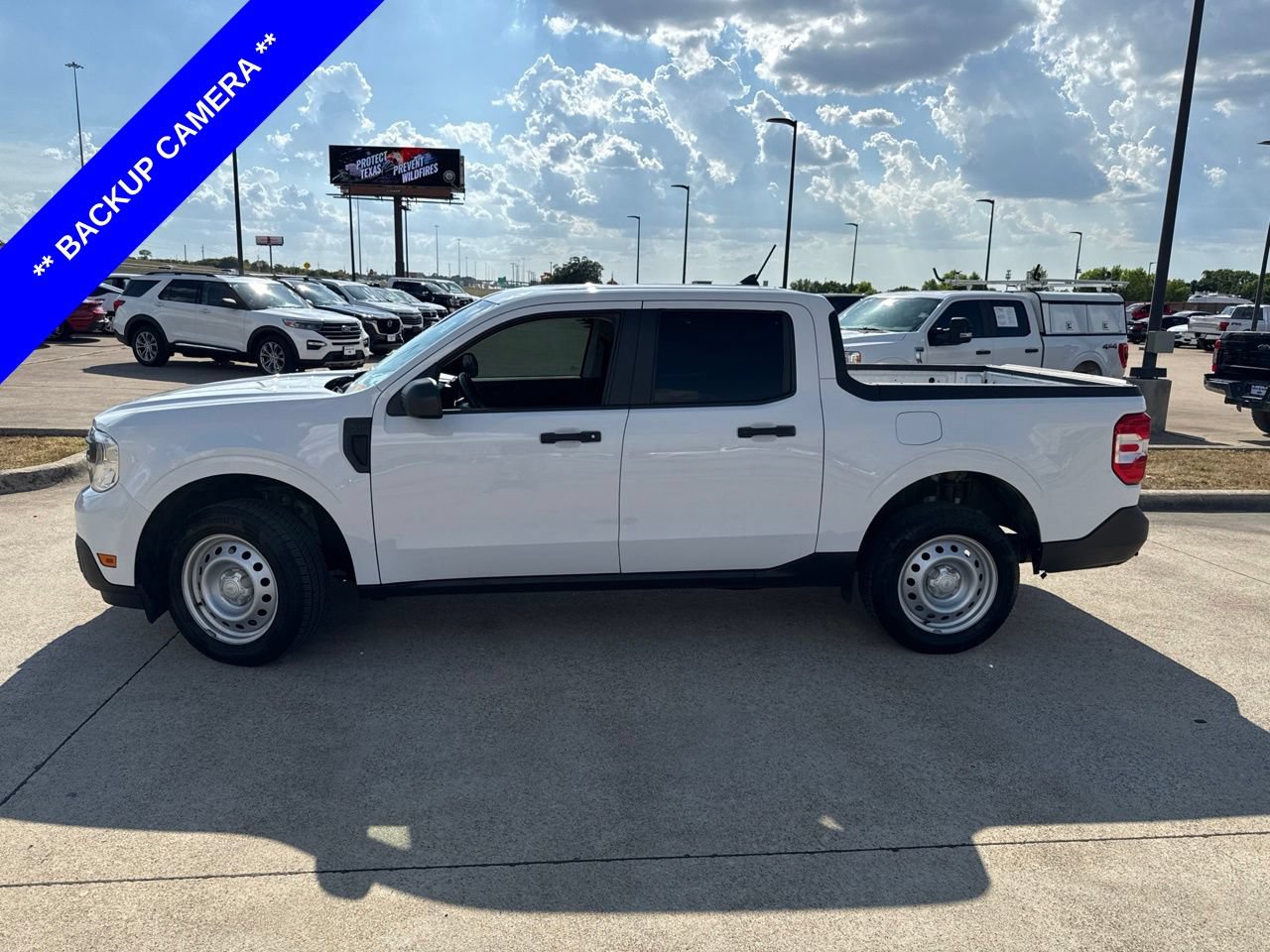 Used 2022 Ford Maverick XL FWD image 3